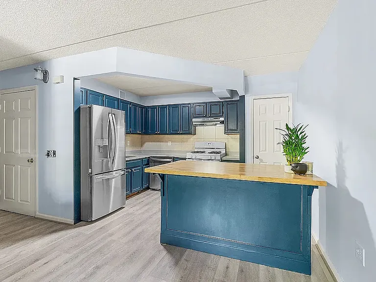 482 Central Ave #1 — Photo 2