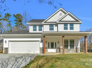 7111 Rockwood Forest Ln, Charlotte, NC 28212