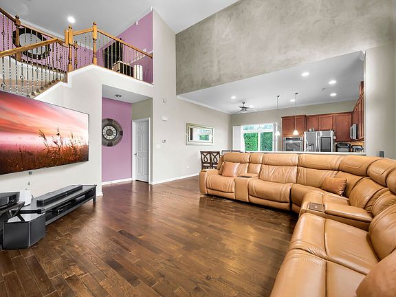 5th image of 1031 Ravendale Ct