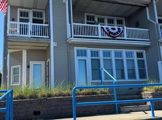 59 Arthur St, Manistee, MI 49660