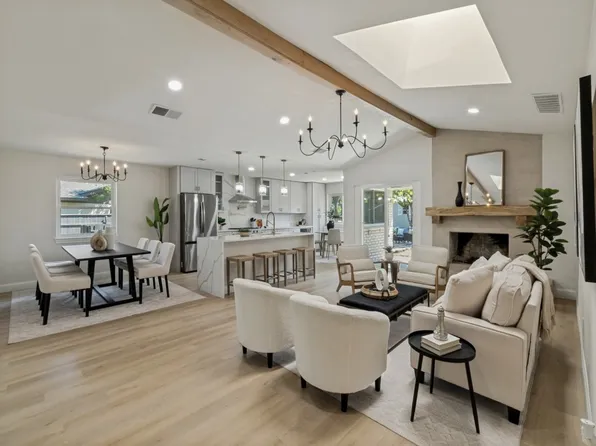 9008 Flicker Ln, Dallas, TX 75238