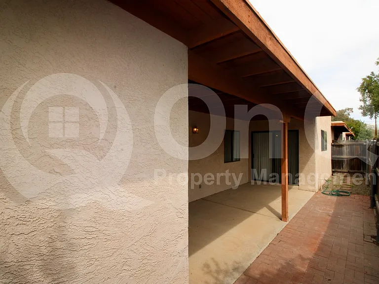 1949 N Swan Rd #31 — Photo 18