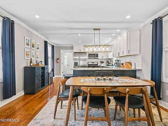 5th image of 1606 Sewall Avenue