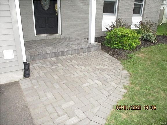2nd image of 8046 Crockett Dr