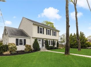 30 Overfield Rd, East Greenwich, RI 02818