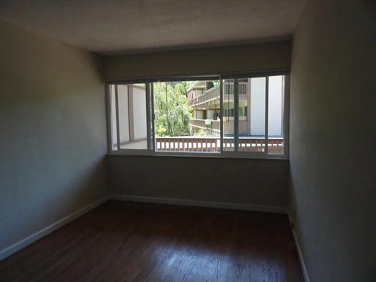 1115 Sir Francis Drake Blvd #3 — Photo 10