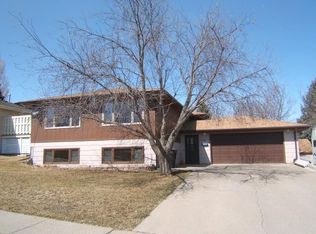 1800 Masterson Ave, Bismarck, ND 58501