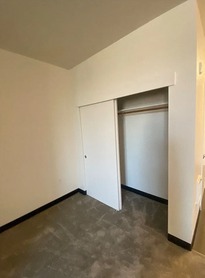 Miley Gardens at Eastmont- 55+ Senior Affordable Community — Photo 3