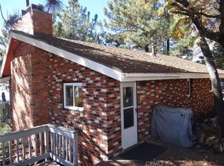 30748 Knoll View Dr, Running Springs, CA 92382