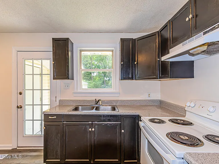 717 New River Dr — Photo 11