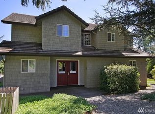 18404 W Spring Lake Dr SE, Renton, WA 98058