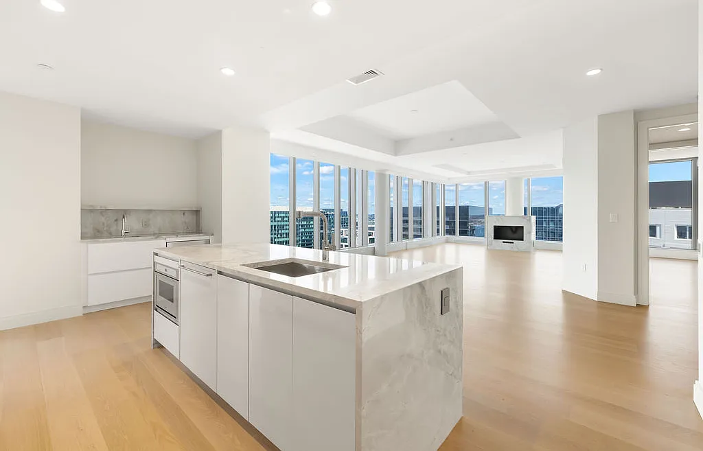 2 bed, 2.5 bath, 2231 sqft, $23,000 — Photo 1