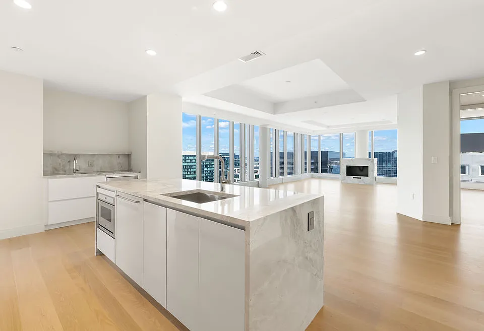 133 Seaport Blvd #Penthouse 2A