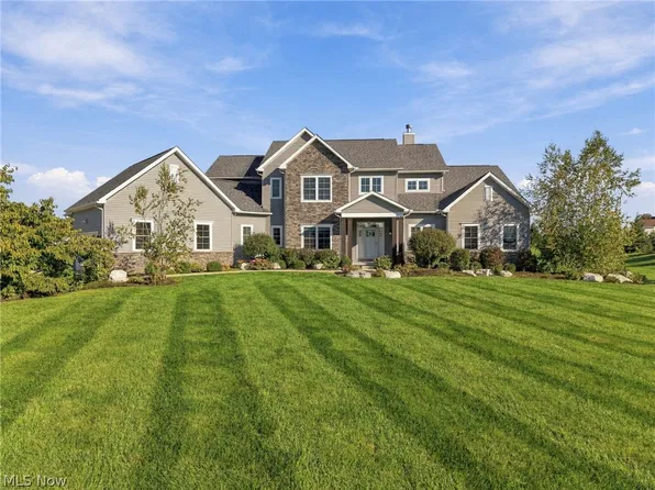 7434 Harps Mill Dr, Wadsworth, OH 44281