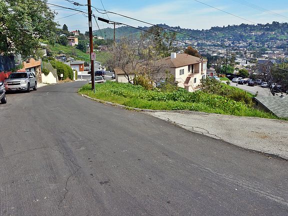 3rd image of 446 Vista Gloriosa Dr