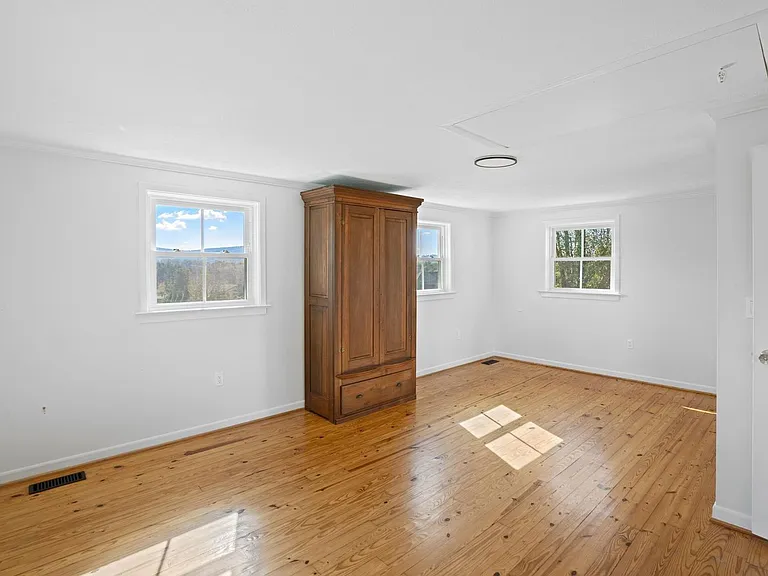 830 Tigerville Rd #B — Photo 10
