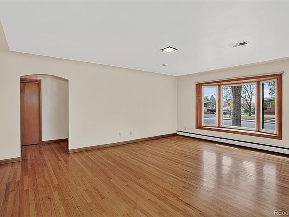 3rd image of 1205 W 6th Street
