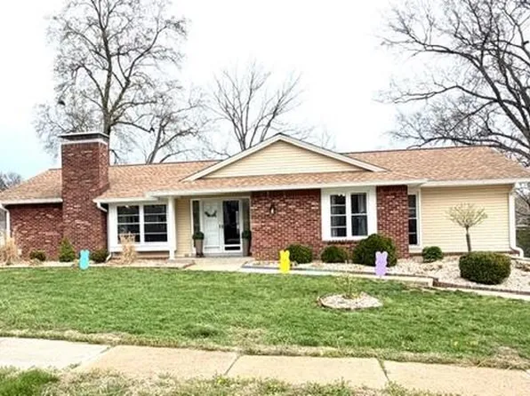 23 Sweetwood Ct, Ballwin, MO 63011
