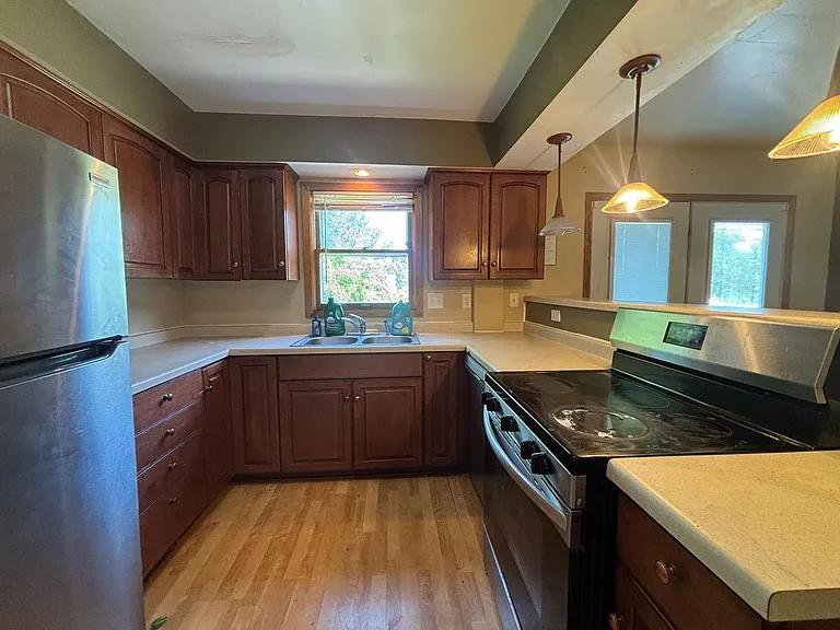 1714 Glenwood Ave — Photo 3
