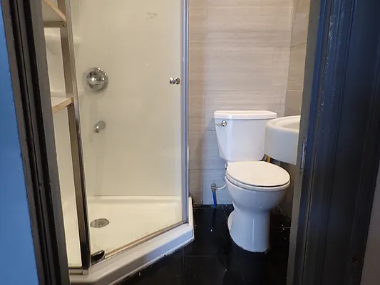 Rented by Hakeem Shahid, LREB | media 11