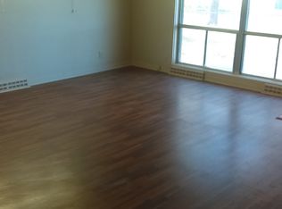 7033 SW Crestwood Dr, Topeka, KS 66619