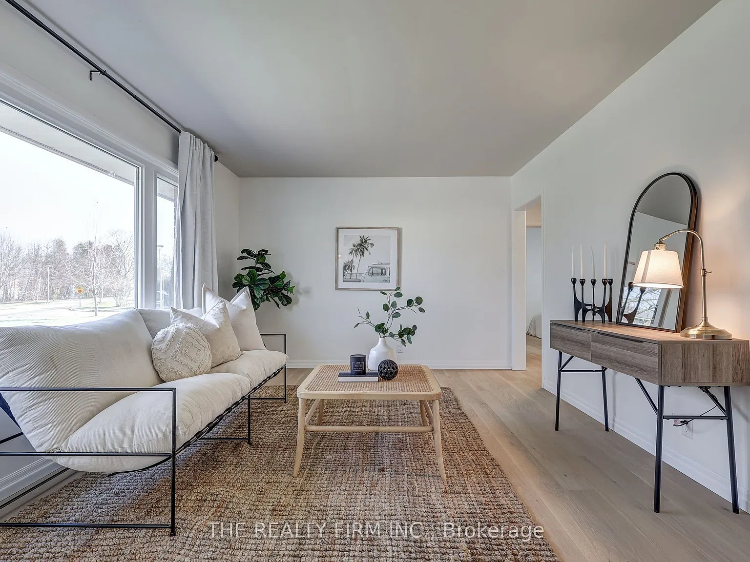3 bed, $2,300 — Photo 3