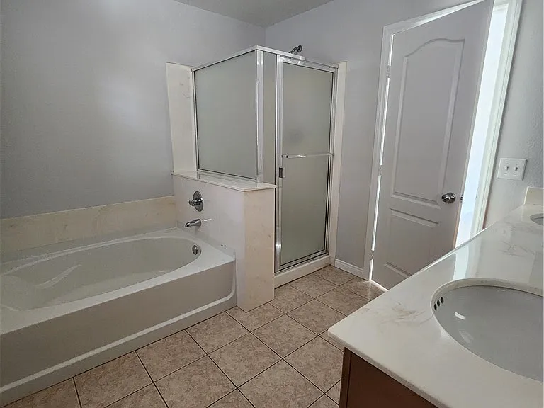 6733 Druid Hills St — Photo 14