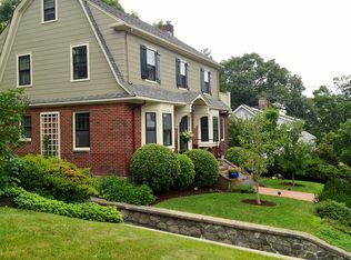 28 Peak Hill Rd, West Roxbury, MA 02132