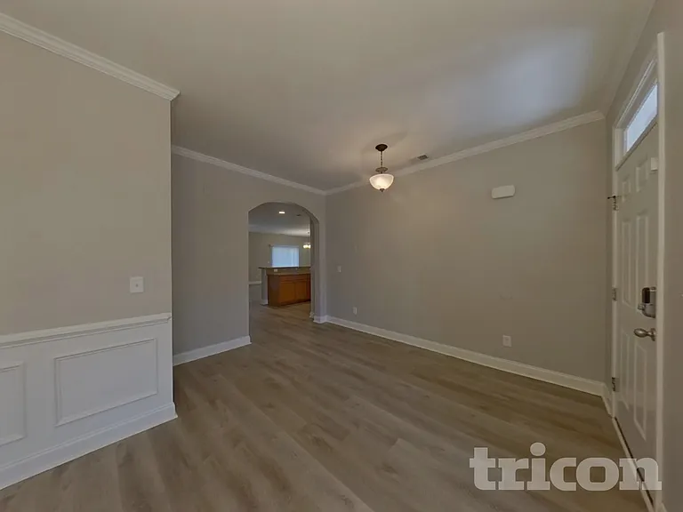 338 Bronze Dr — Photo 5