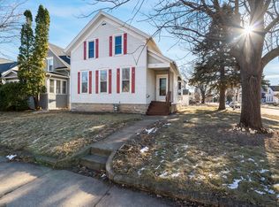 257 W 16th Ave, Oshkosh, WI 54902