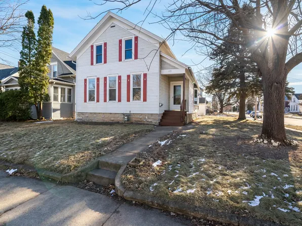 257 W 16th Ave, Oshkosh, WI 54902