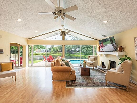 5th image of 3605 Schefflera Rd