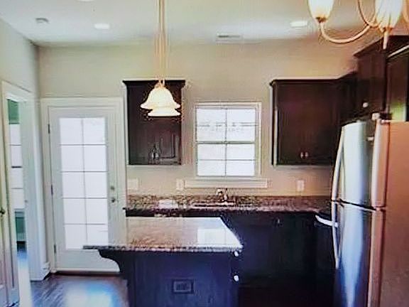 3rd image of 4388 Ridgemont Cir