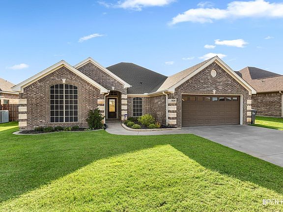 2nd image of 4824 Olivia Ln