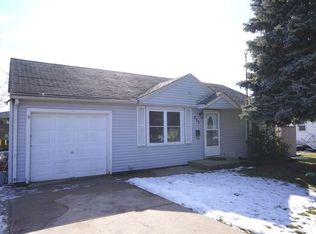 655 South St, Lockport, IL 60441