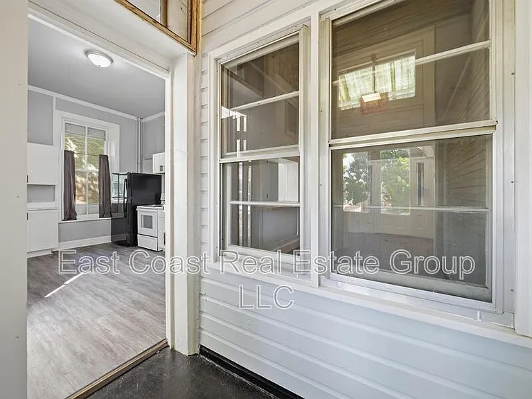 323 N Potomac St #1 — Photo 14