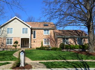 2078 Meadowbrook Way Dr, Chesterfield, MO 63017