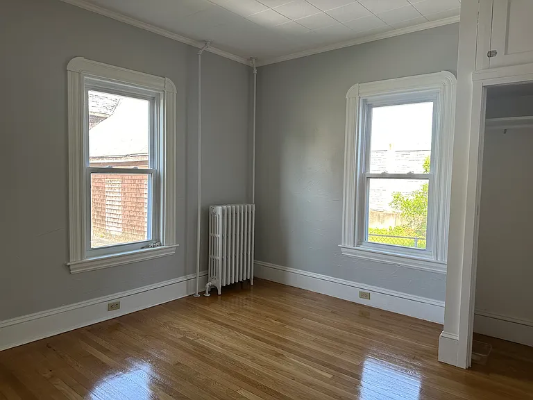 25-27 French Ave #1 — Photo 9