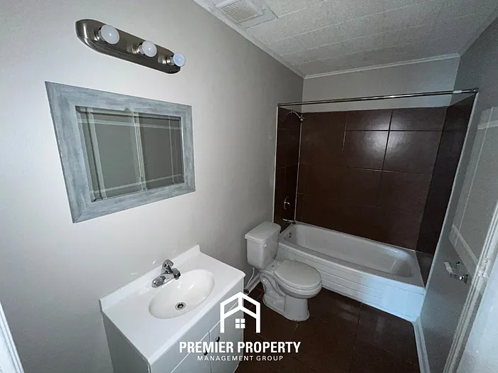 3391 Boxdale St — Photo 14