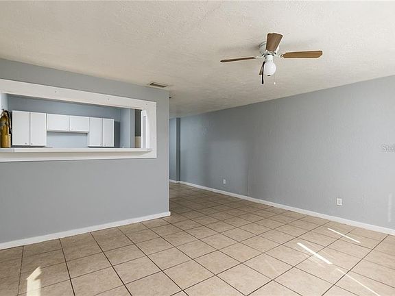 5th image of 851 22nd Ave S