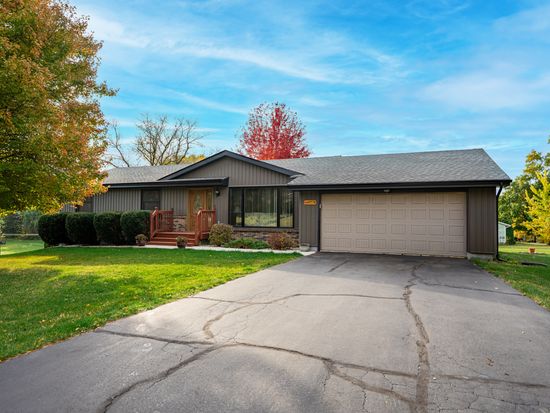 295 Forestcliff Ct, Davis, IL 61019