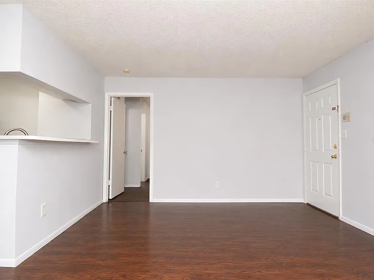 8718 Mallard Reserve Dr #104 — Photo 14