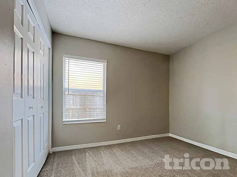 4708 Kilkenny Dr — Photo 9