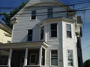 32 Norwich Ave, Providence, RI 02905