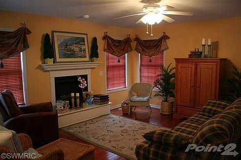 2nd image of 2385 W East Hills Dr