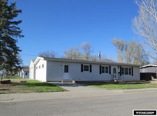 904 E Lincoln Ave, Riverton, WY 82501