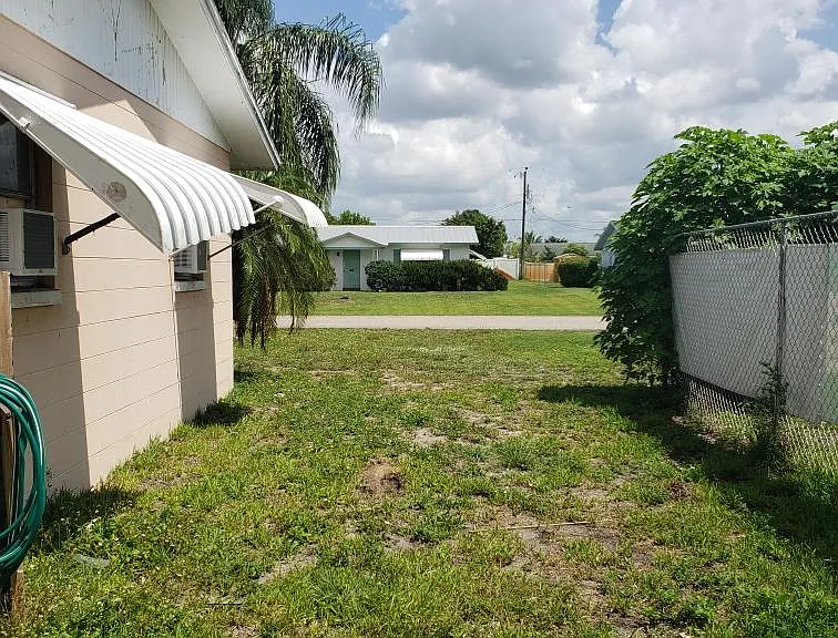 1420 Kimdale St E — Photo 19