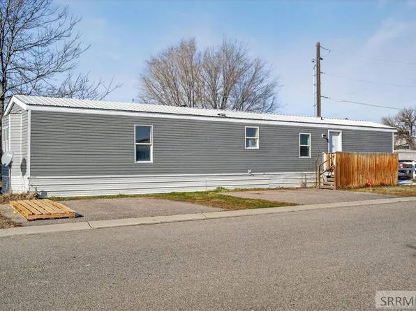 363 W Griffith Rd Trailer 18, Pocatello, ID 83201