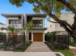 ., Coconut Grove, FL 33133