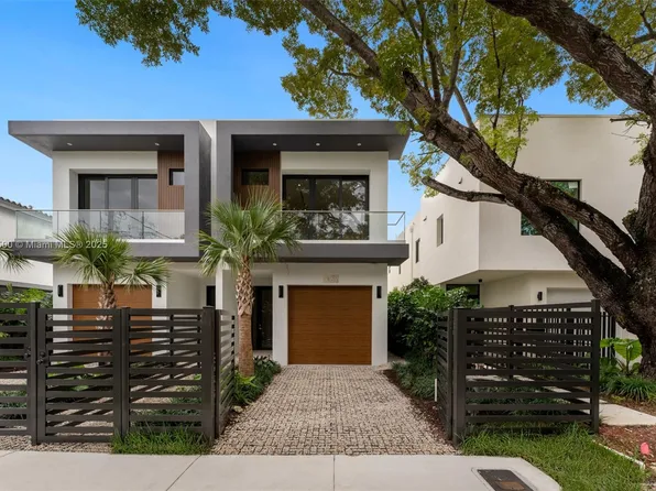 3069 Hibiscus St, Coconut Grove, FL 33133